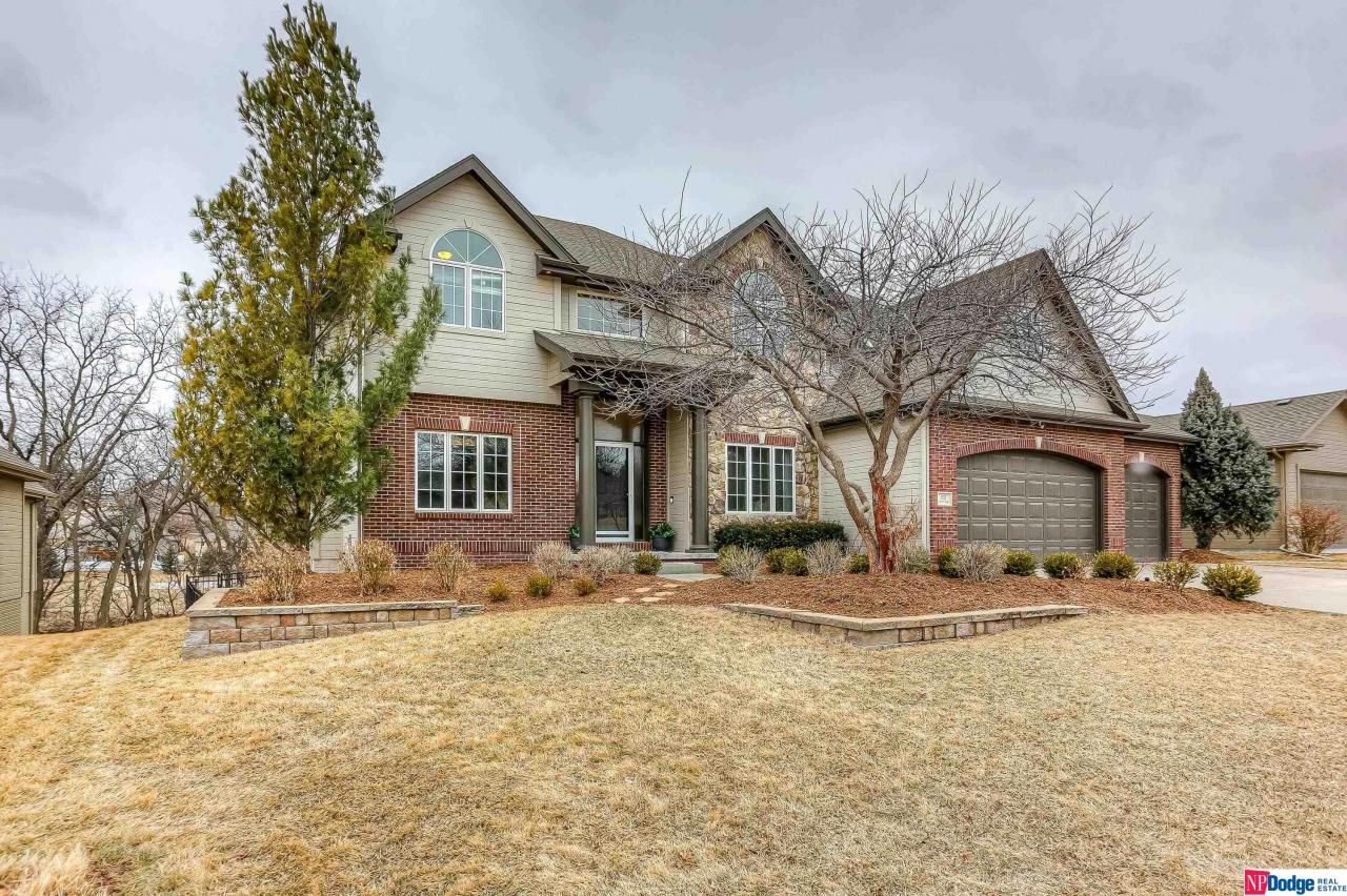 3112 N 194 Street, Elkhorn, NE 68022