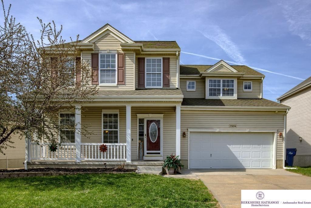 7904 N 154 Avenue, Bennington, NE 68007