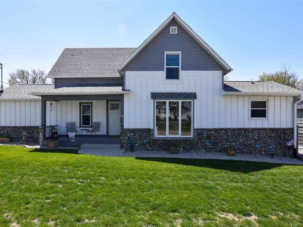 517 W Washington Street, North English, IA 52316