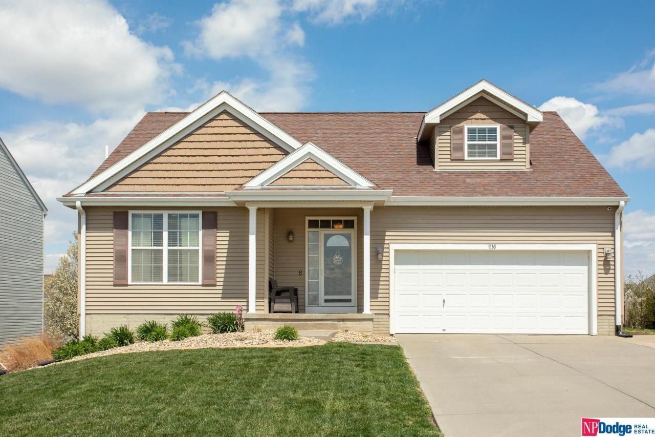 1116 Walnut Creek Street, Papillion, NE 68046