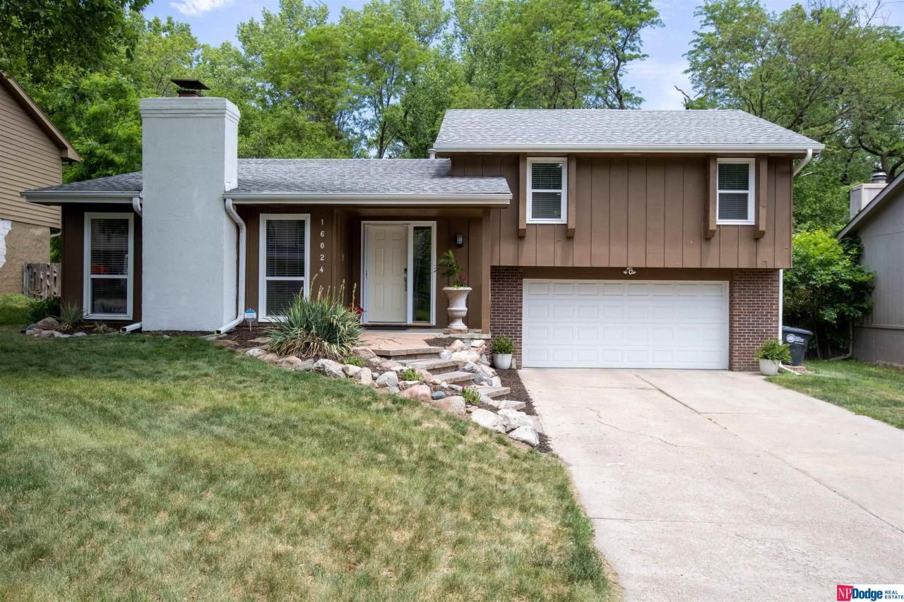 16024 Shirley Street, Omaha, NE 68130
