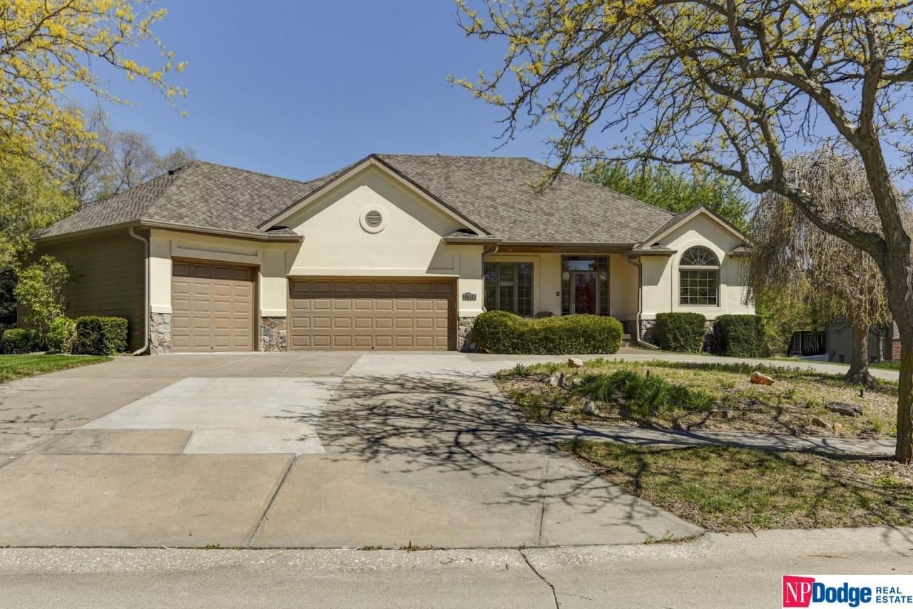 5063 S 176 Circle, Omaha, NE 68135