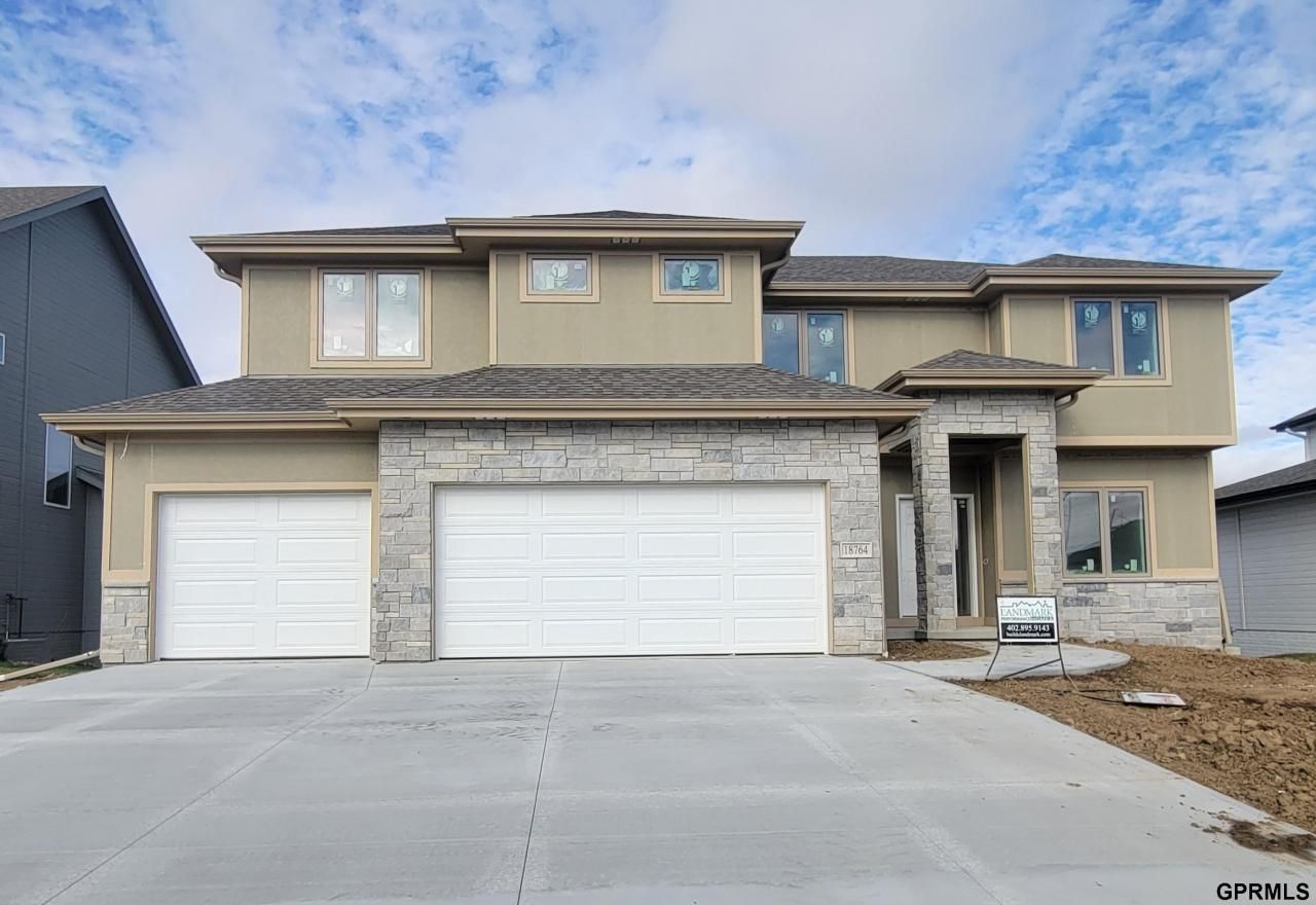18764 Spaulding Street, Elkhorn, NE 68022