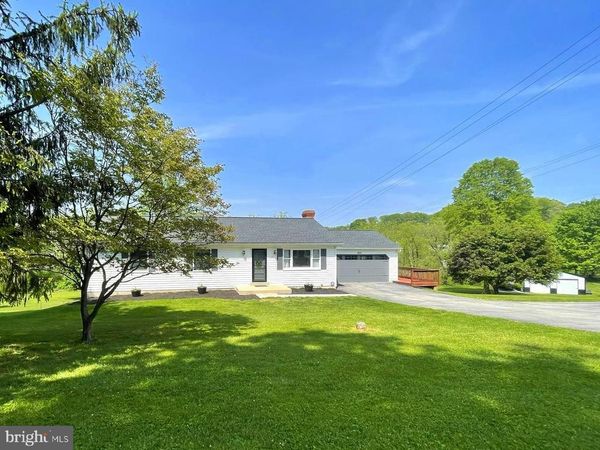 201 HIGH STREET, STEWARTSTOWN, PA 17363