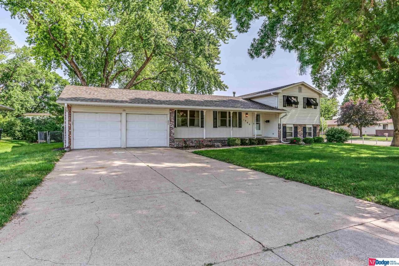 1866 Frederiksen Street, Fremont, NE 68025