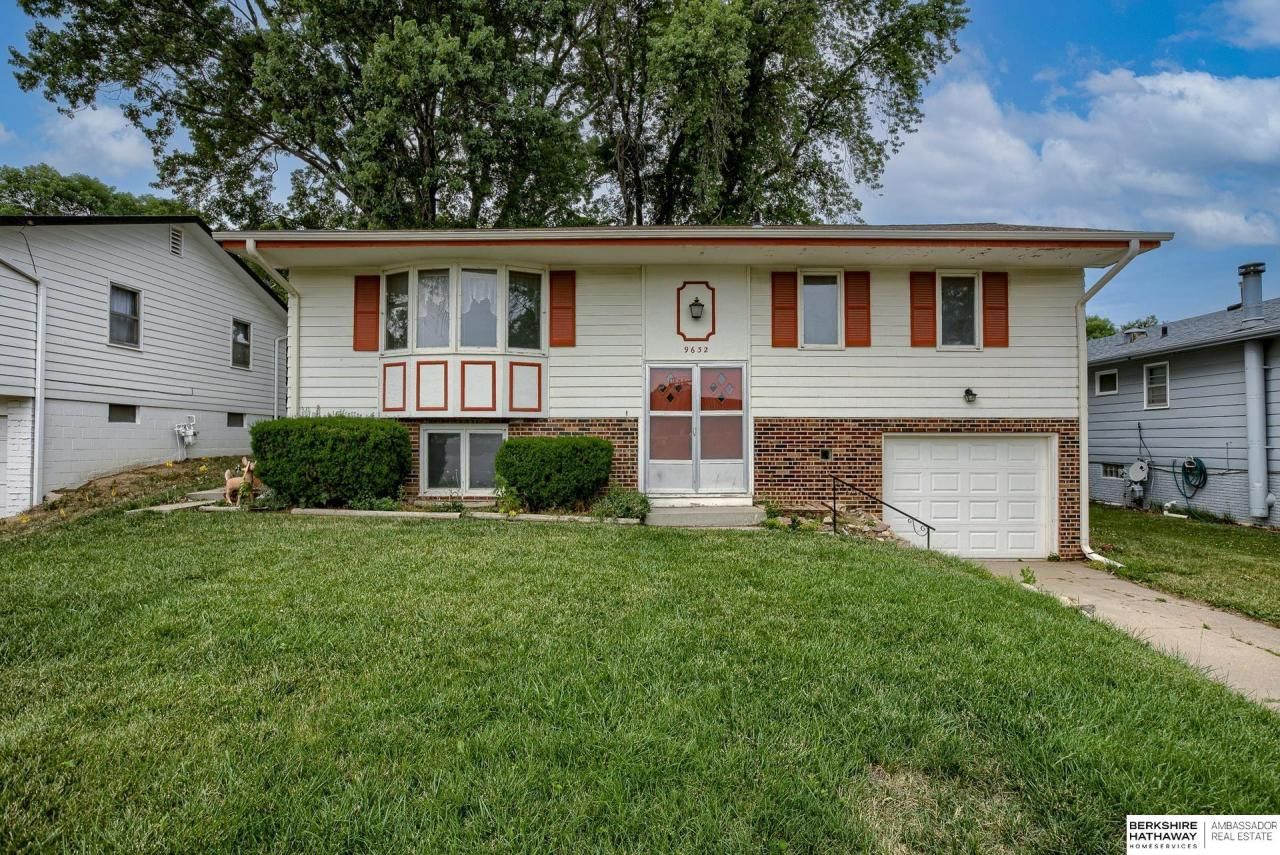 9632 Cady Avenue, Omaha, NE 68734