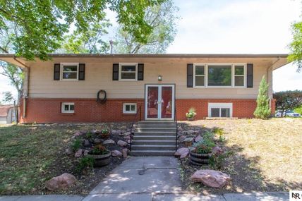 1245 Fairfield Street, Lincoln, NE 68521