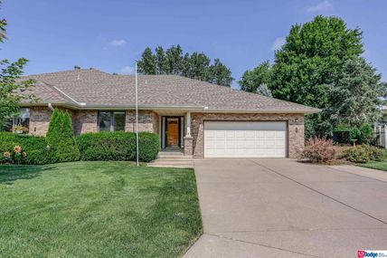 2038 Arbor Circle, Blair, NE 68008