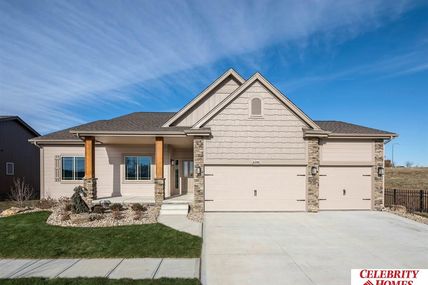 11745 S 112 Street, Papillion, NE 68046