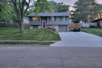 6216 S 135 Street, Omaha, NE 68137