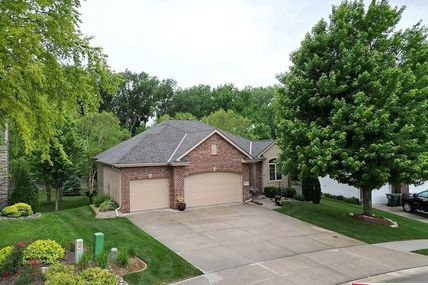 18243 Lafayette Avenue, Omaha, NE 68022