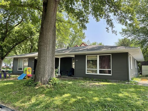 802 6th Street, Coralville, IA 52241