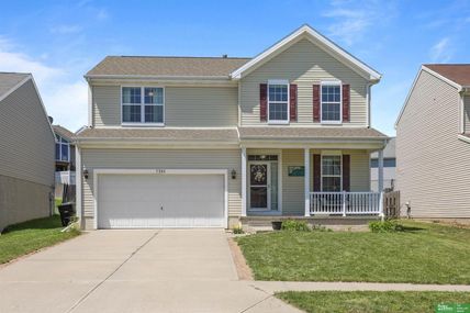 7382 N 89th Street, Omaha, NE 68122