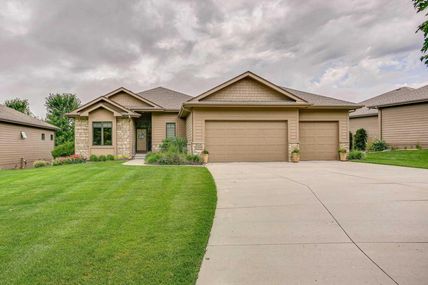 1208 S HWS Cleveland Boulevard, Elkhorn, NE 68130