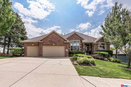 421 S Lakeview Way, Ashland, NE 68003