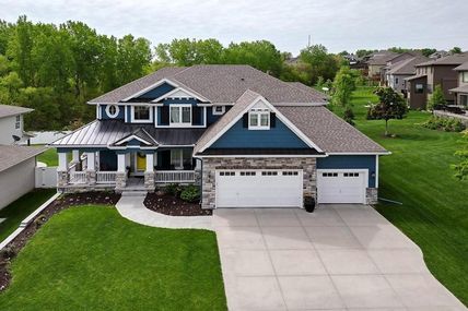18407 Jones Street, Elkhorn, NE 68022