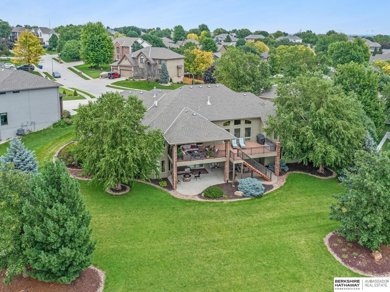 16435 Jaynes Street, Omaha, NE 68116