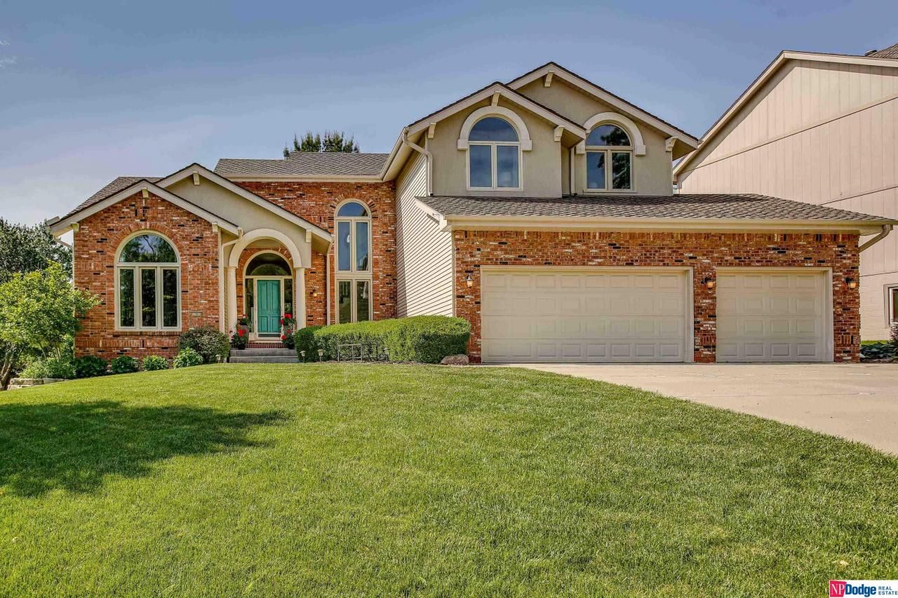 12963 Seward Street, Omaha, NE 68154