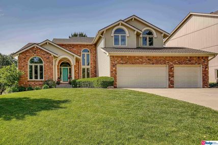 12963 Seward Street, Omaha, NE 68154