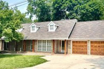 846 S SCENIC Drive, OAKLAND, IA 51560