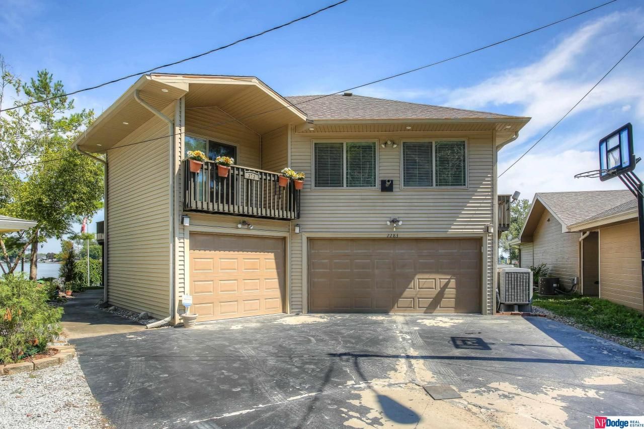 2283 West Shore Drive, Union, NE 68455