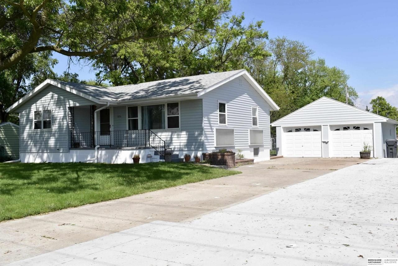 1026 N Ridge Road, Fremont, NE 68025