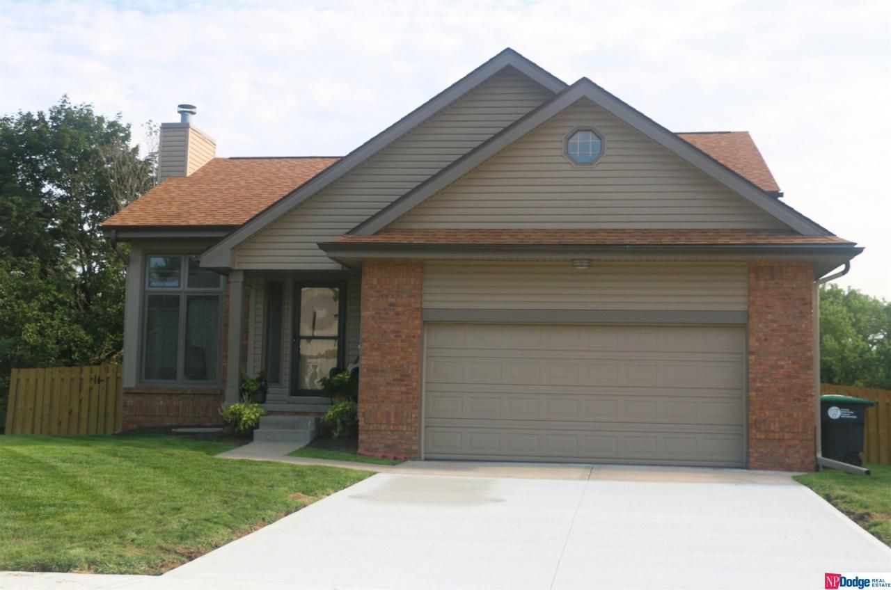 12515 Binney Street, Omaha, NE 68164