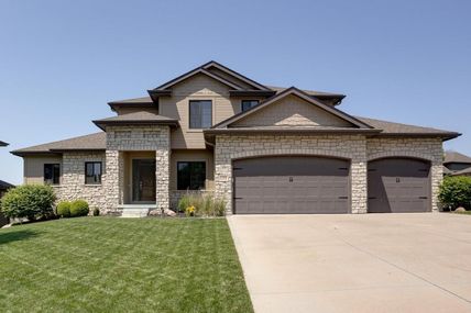 1354 S 192 Avenue, Omaha, NE 68130