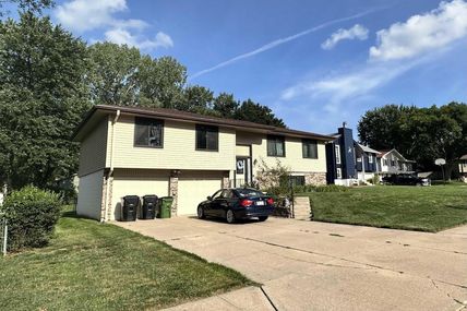 809 Kilkinny Circle, Papillion, NE 68046