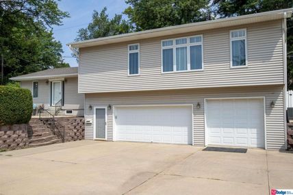6322 Hamilton Street, Omaha, NE 68132