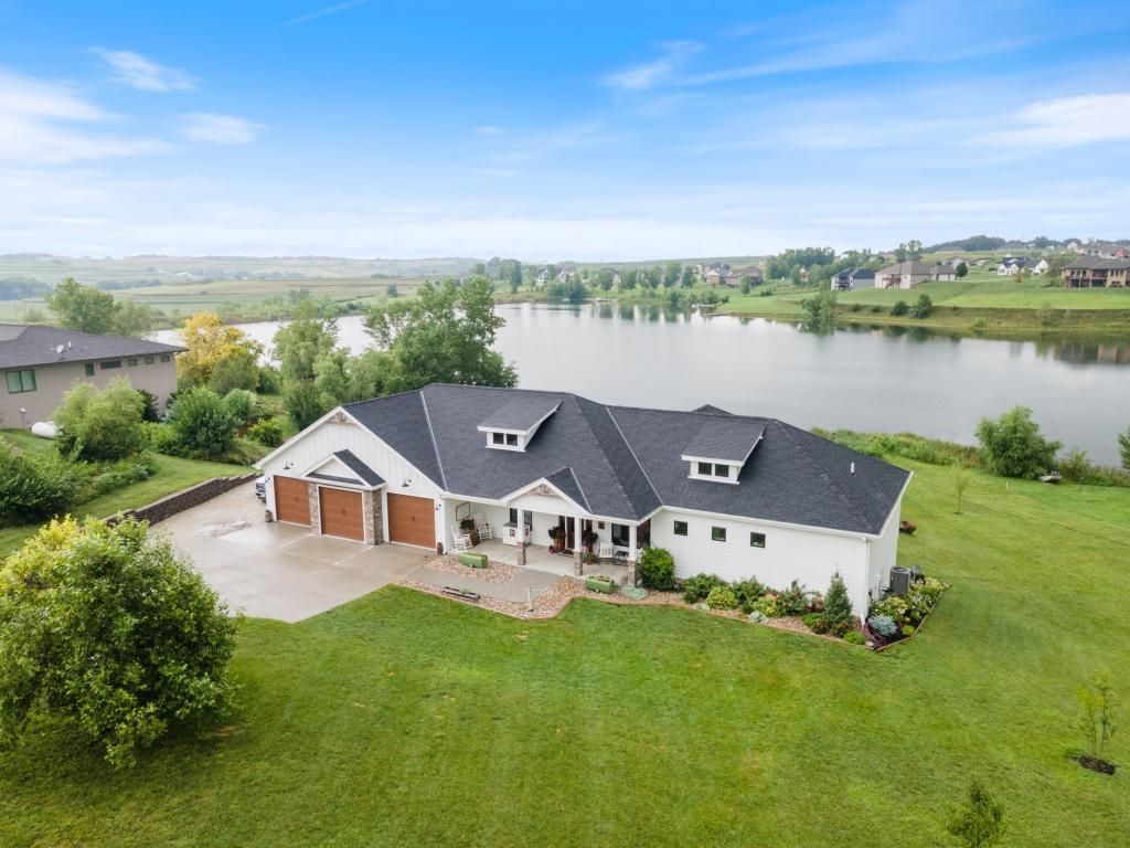 23024 CHAMOIS Circle, GLENWOOD, IA 51534