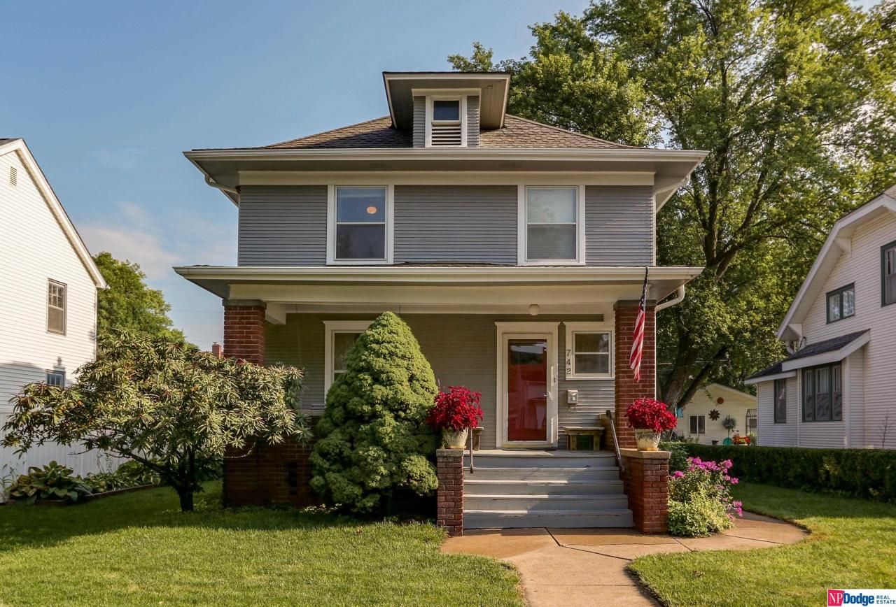 742 E 4th Street, Fremont, NE 68025