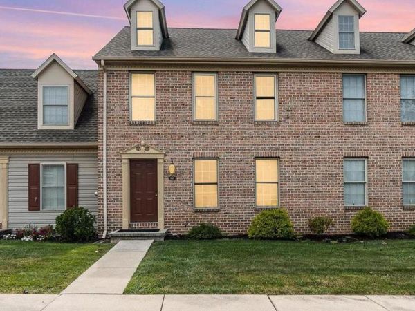 102 WEATHERBURN DRIVE, YORK, PA 17402
