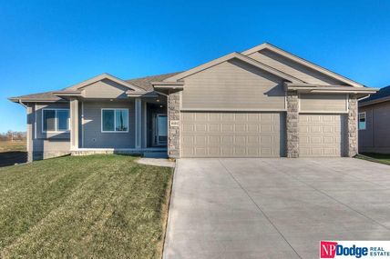 8101 N 129 Ave, Omaha, NE 68142