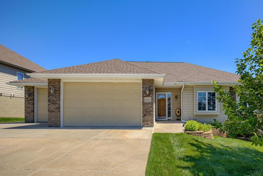 1613 BALDWIN Circle, COUNCIL BLUFFS, IA 51503
