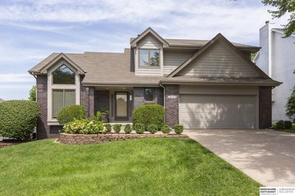 16176 Chicago Street, Omaha, NE 68118