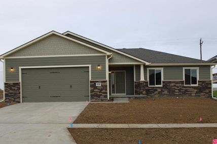 820 W Avondale Street, Lincoln, NE 68523