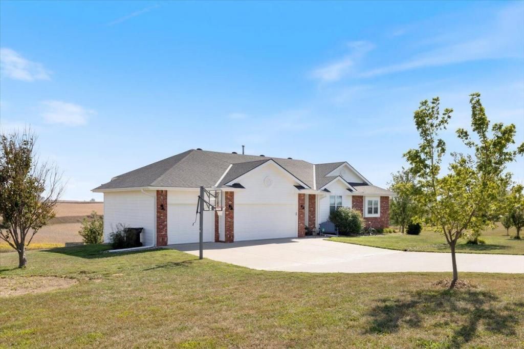 53599 260TH Street, GLENWOOD, IA 51534