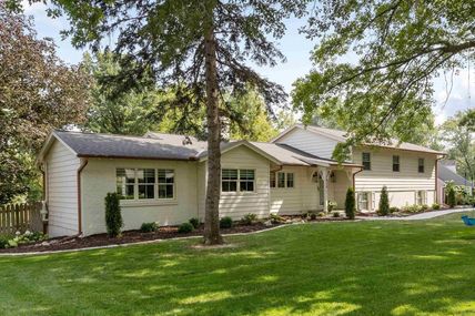2819 S 99th Avenue, Omaha, NE 68124