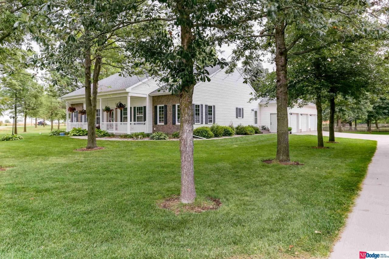 12367 Merriam Drive, Blair, NE 68008