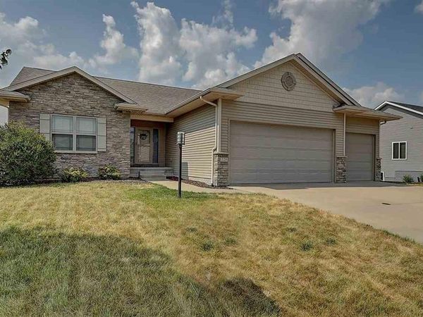 225 N Juniper Street, North Liberty, IA 52317