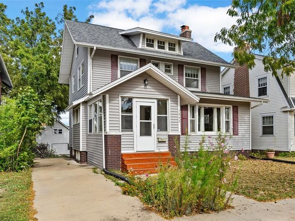 1942 Washington Avenue SE, Cedar Rapids, IA 52403