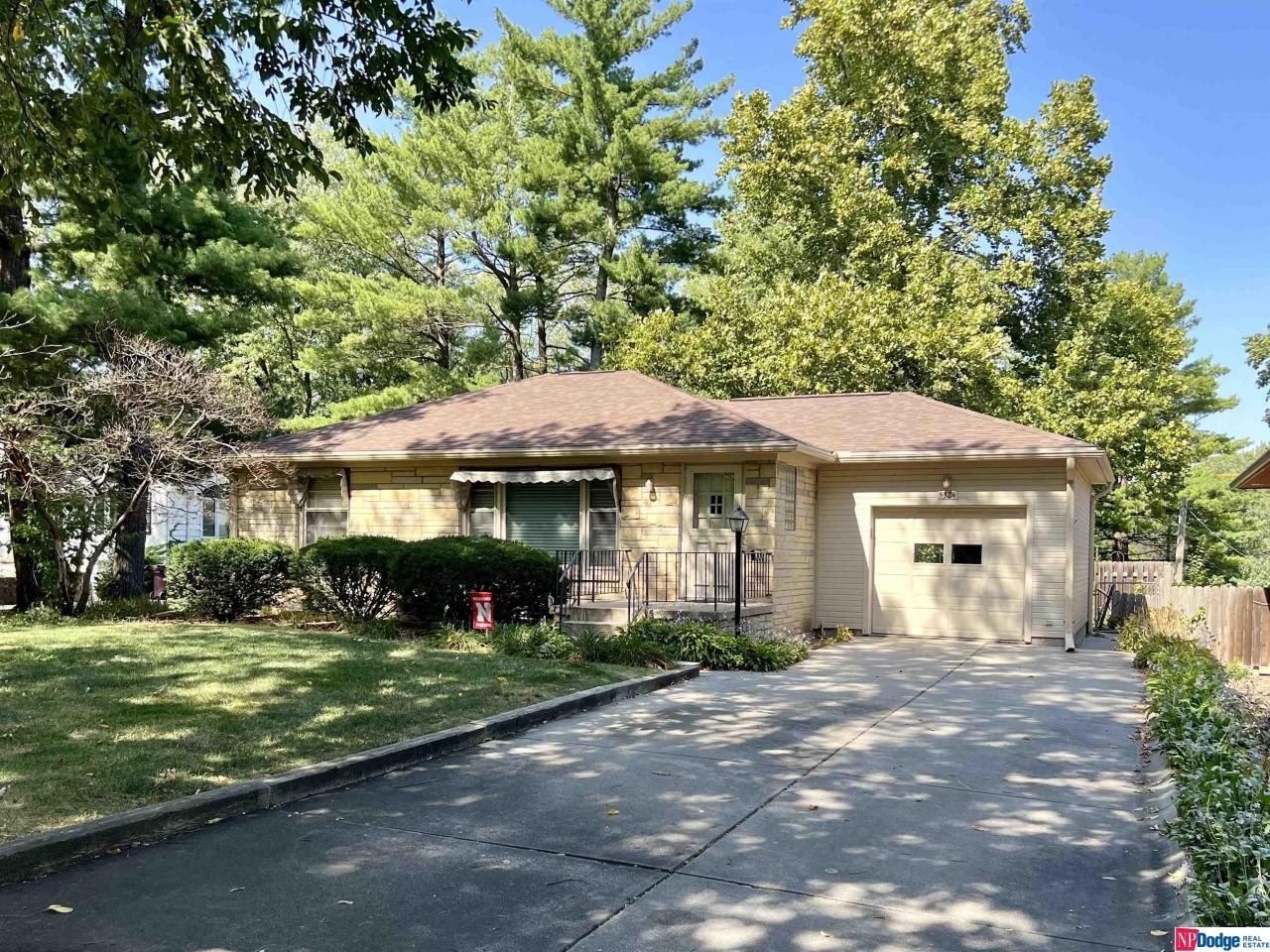 5324 Randolph Street, Lincoln, NE 68510
