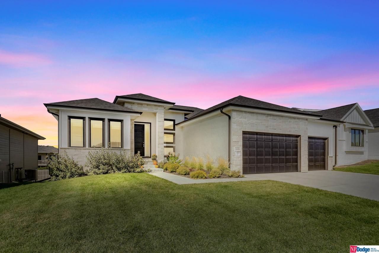 2608 N 185 Street, Omaha, NE 68022