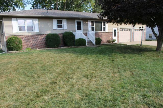 15 SHORE ACRES Road, COUNCIL BLUFFS, IA 51501