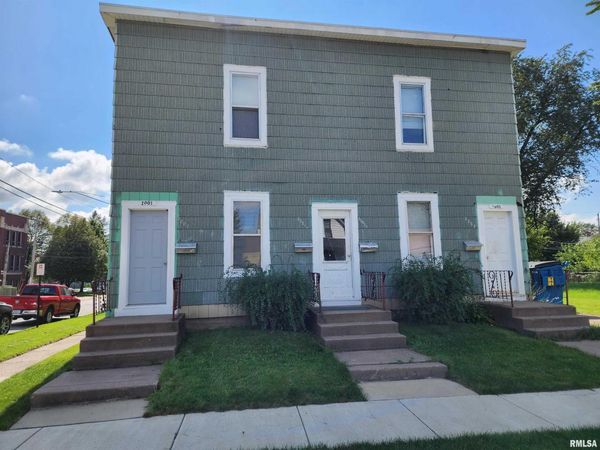 2001 W 6TH Street, Davenport, IA 52802