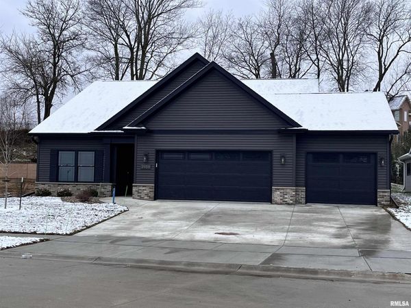 3988 MEADOWLARK Court, Bettendorf, IA 52722