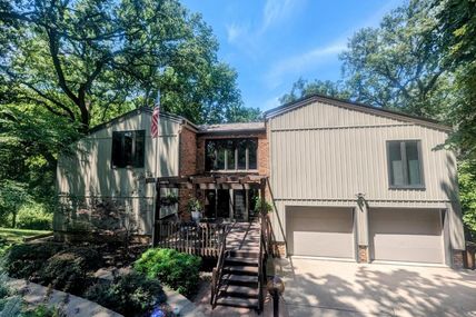 846 Hidden Hills Drive, Bellevue, NE 68005