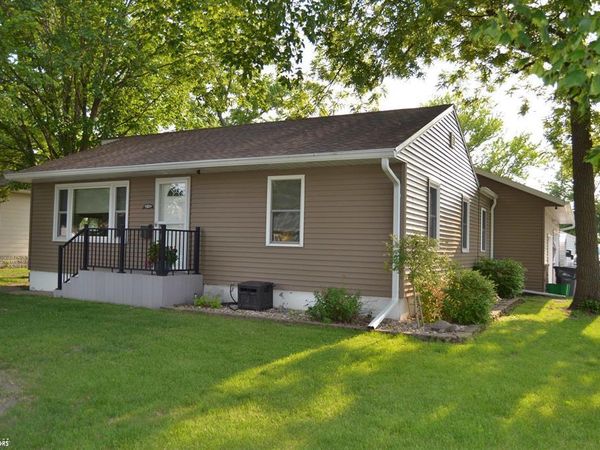 1701 Delmar, Burlington, IA 52601