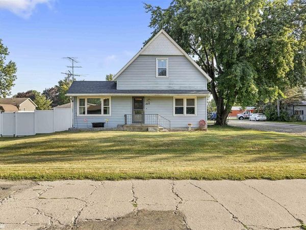 204 South Street, Mediapolis, IA 52637